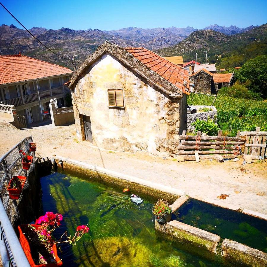 Casa Do Faqueiro De Casas Brioso Villa Outeiro  Esterno foto